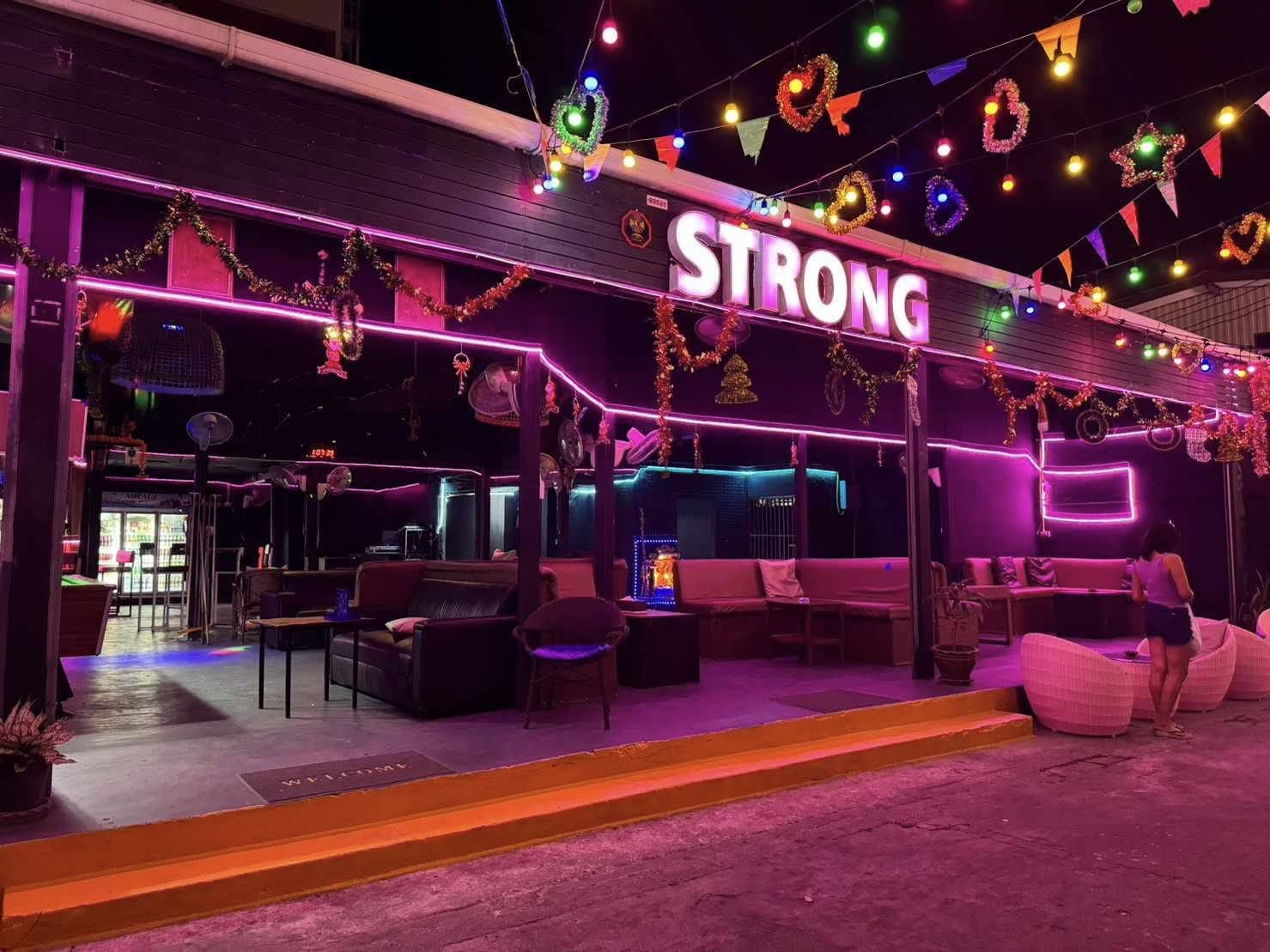 Category: Music DJ Mike at Strong Bar Category: Music DJ Mike at Strong Bar